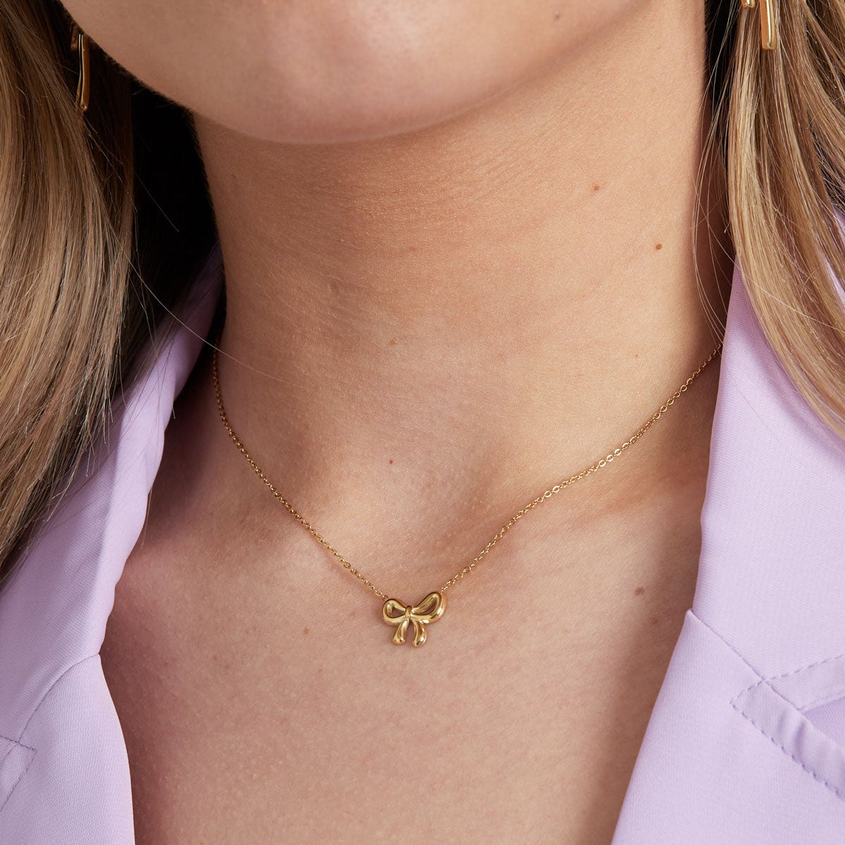 simple bow necklace