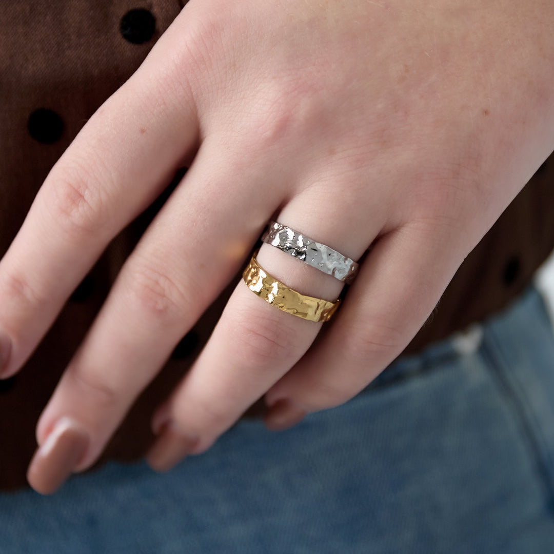 Textured double ring
